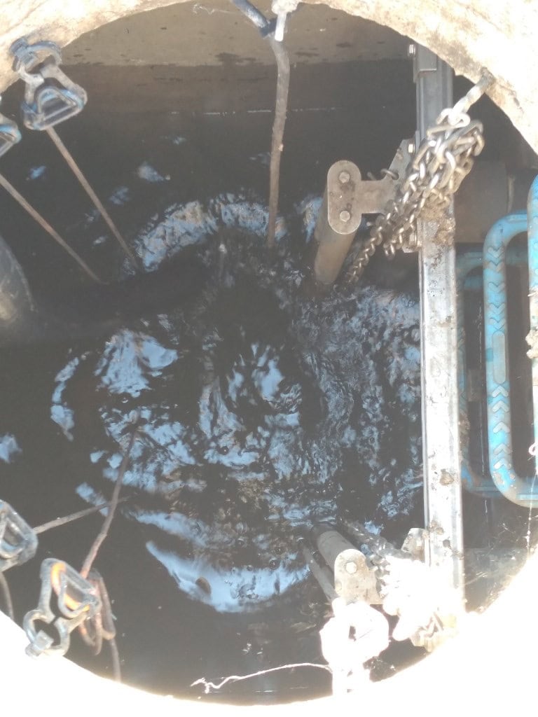 Pompage des eaux usées dans le Val-de-Marne