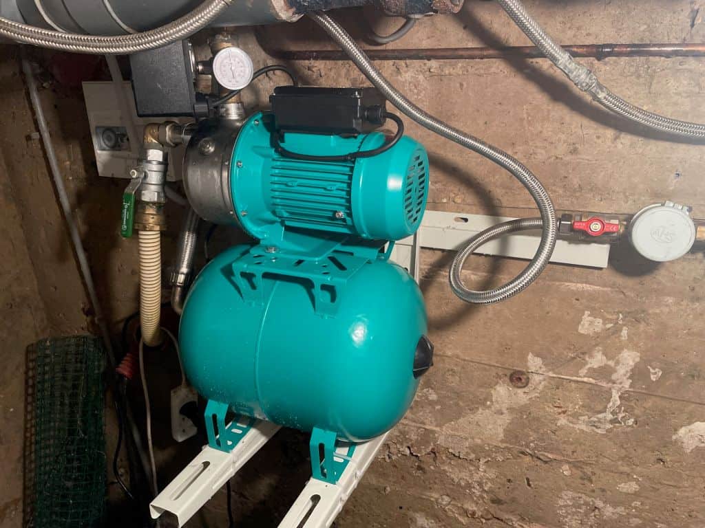 Surpresseur d'une pompe de relevage en Ile-de-France