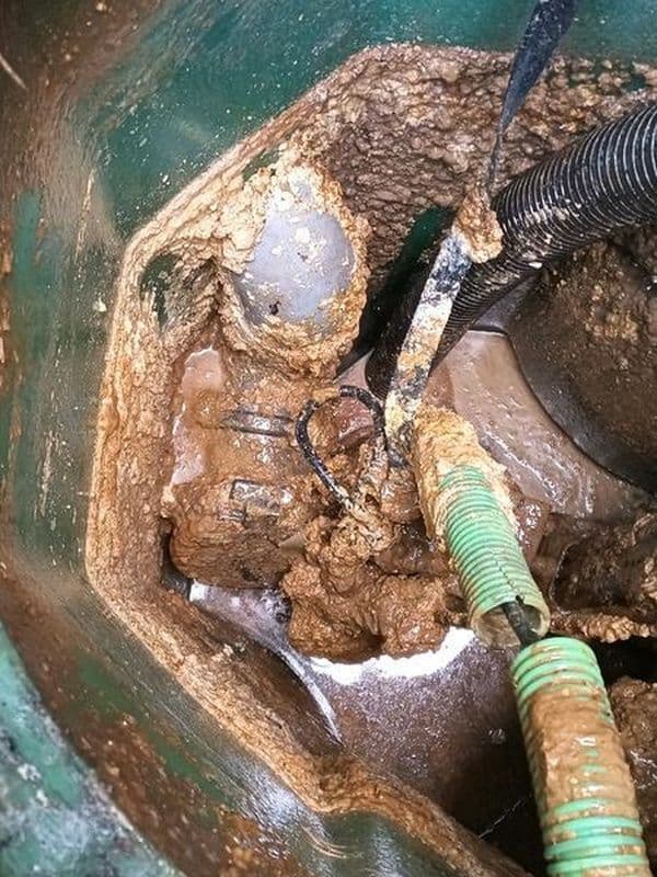 Intervention de dépannage d'une station de relevage et pompage des eaux usées