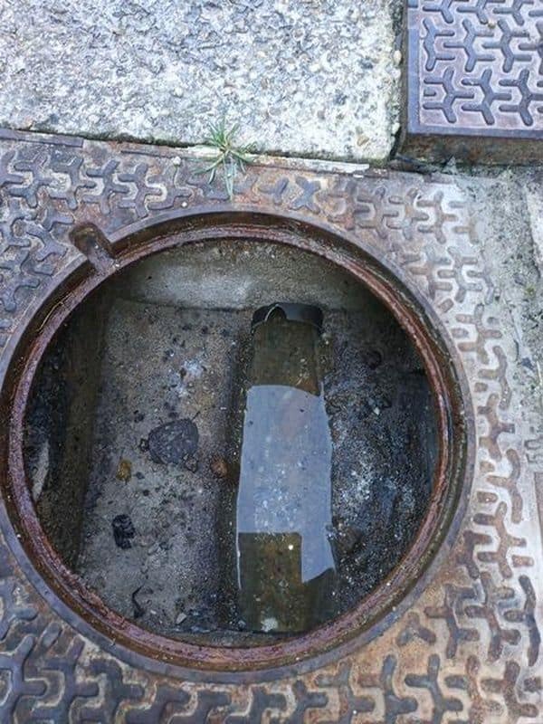 Contre pente regard eaux usées
