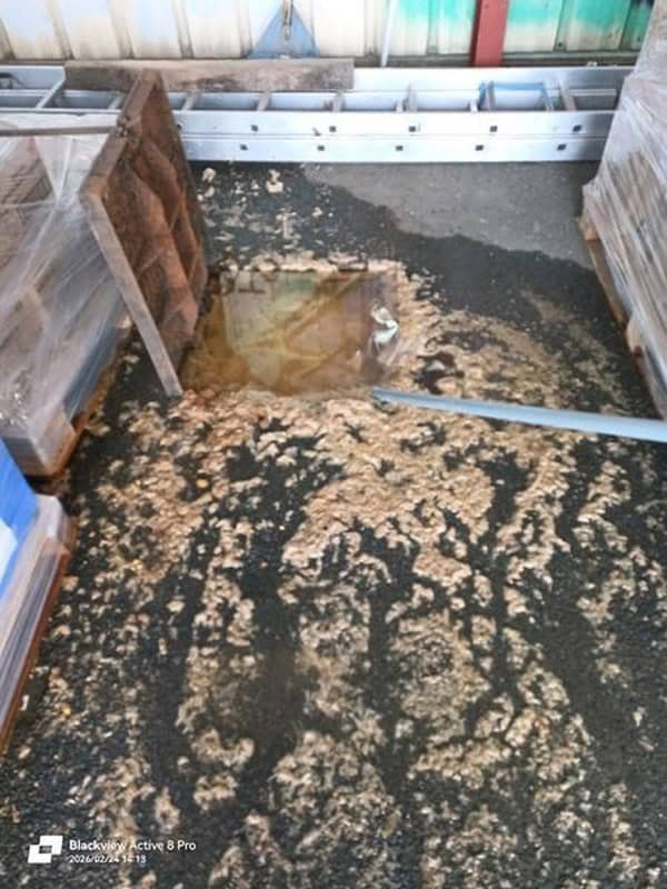 Débordement des eaux usées dans l'espace de stockage d'une entreprise en Ile-de-France