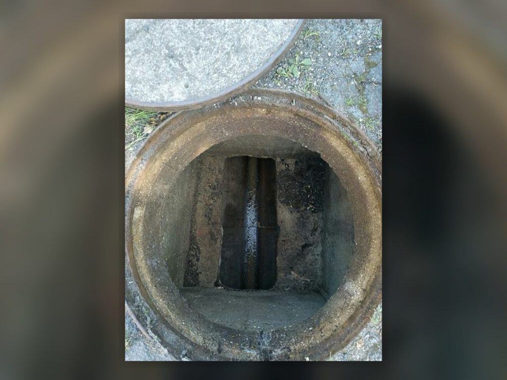 Inspection d'une canalisation dans un regard bouché