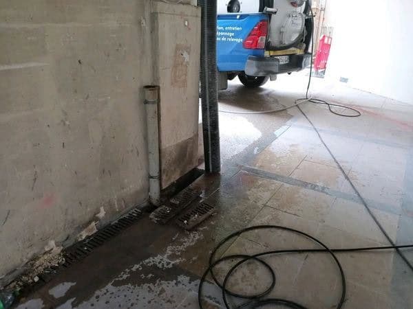 Curage des canalisations d'un immeuble réhabilité à Paris
