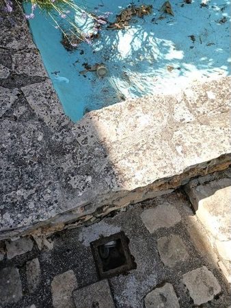 Regard d'accès pour passage caméra dans les canalisations