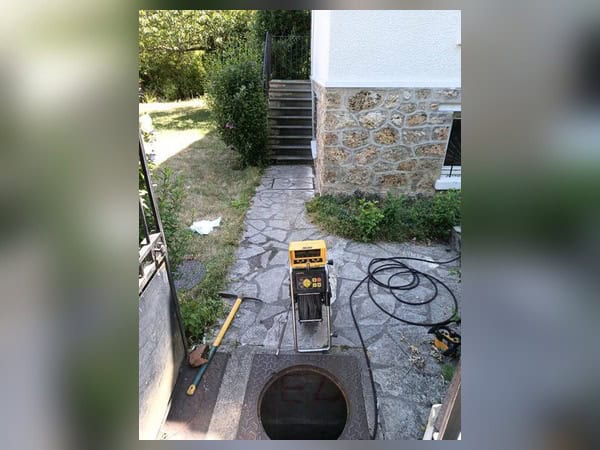Passage d'une caméra dans les canalisations