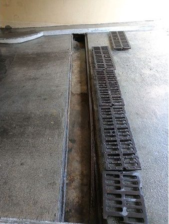Curage des canalisations d'un parking souterrain avec séparateur hydrocarbures