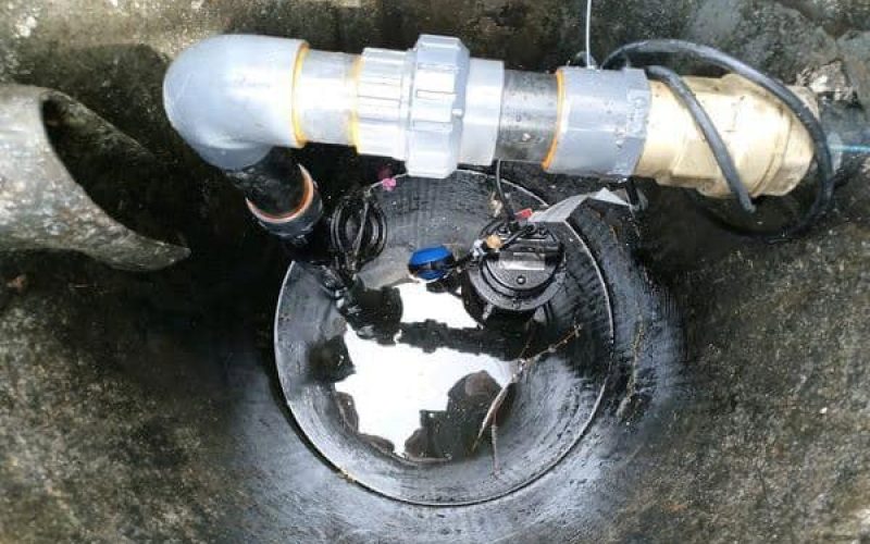 Remplacement d'une vieille pompe de relevage en panne